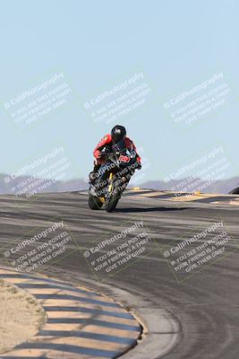 media/Dec-07-2025-CVMA (Sun) [[3e7d2de5dc]]/Race 6-The Shootout/